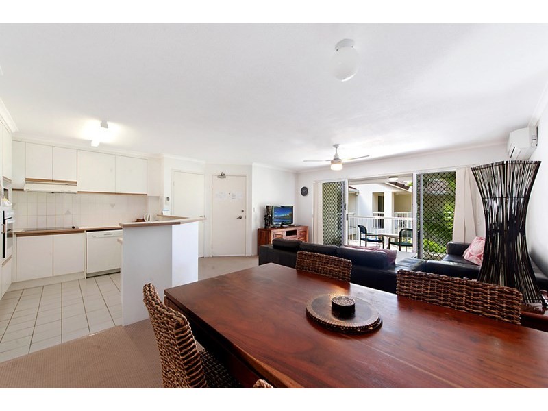 1 Cronin Avenue, Main Beach QLD 4217