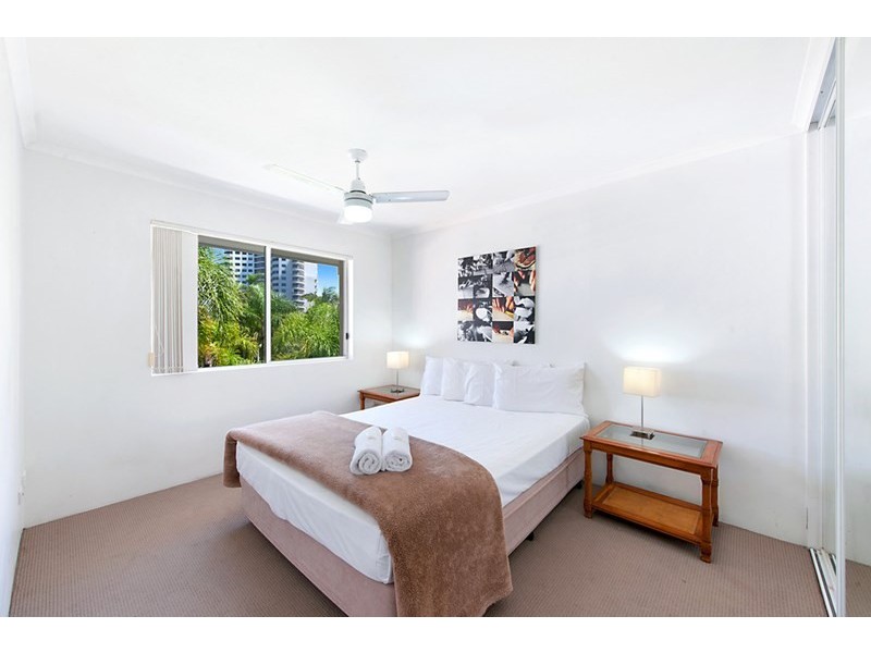 1 Cronin Avenue, Main Beach QLD 4217