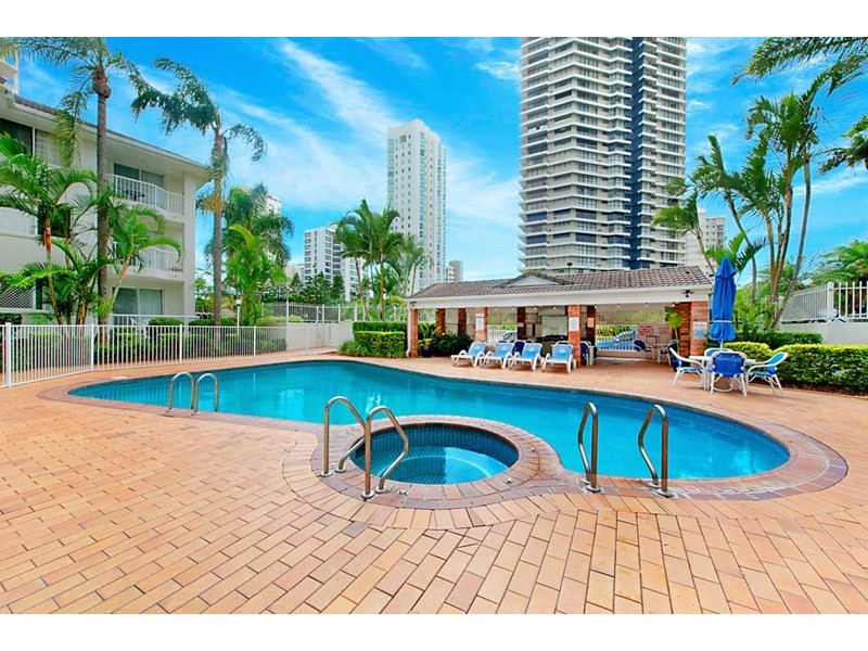 1 Cronin Avenue, Main Beach QLD 4217