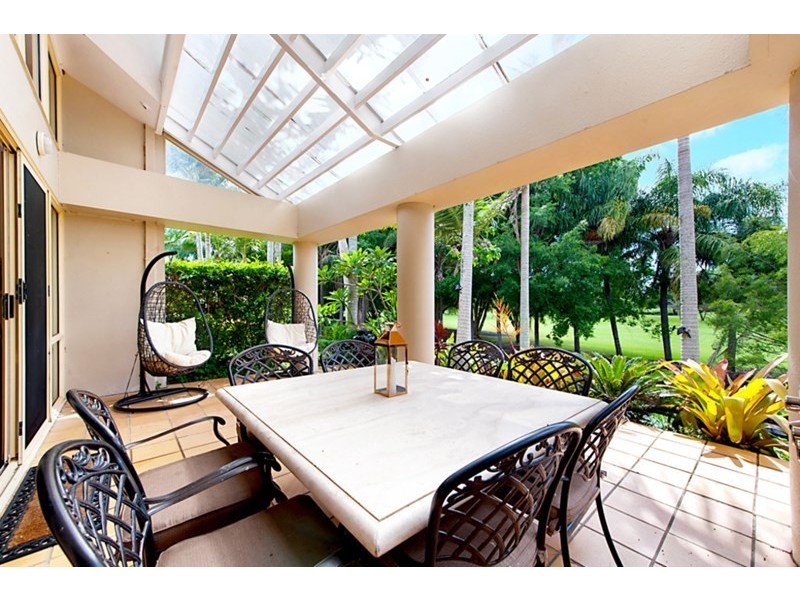 125 Santa Cruz Boulevard, Clear Island Waters QLD 4226