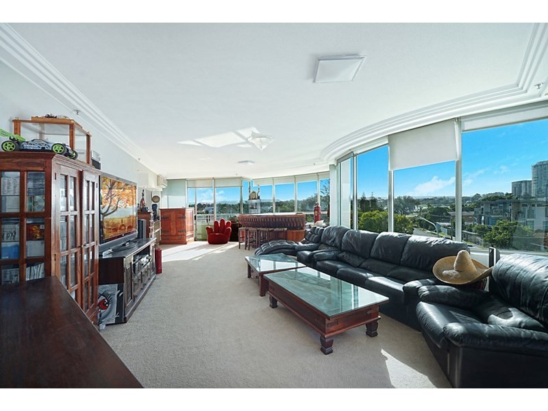 3 Tedder Avenue, Main Beach QLD 4217