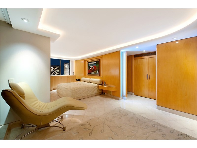 3 River Drive, Surfers Paradise QLD 4217