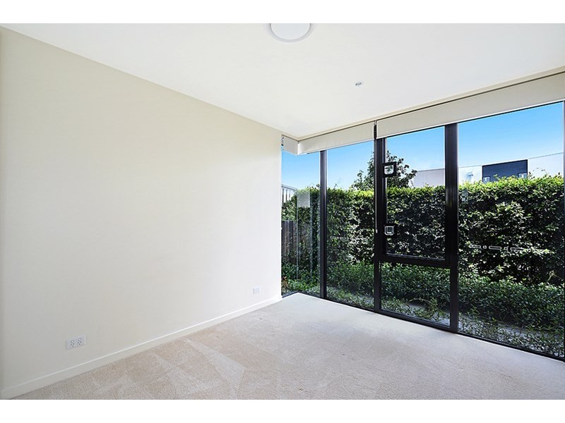 11 The Boulevarde, Benowa QLD 4217
