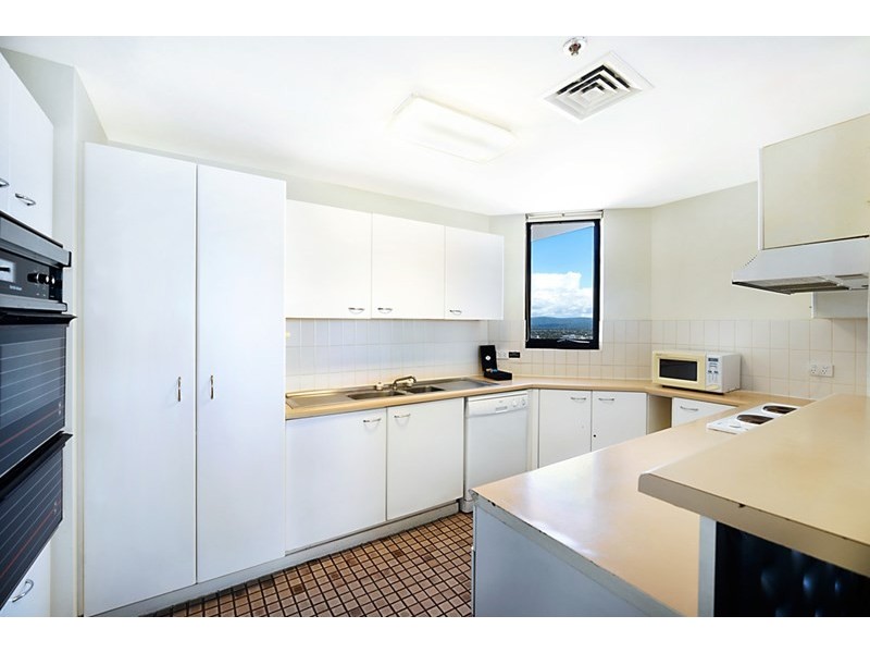 11 Hanlan Street, Surfers Paradise QLD 4217