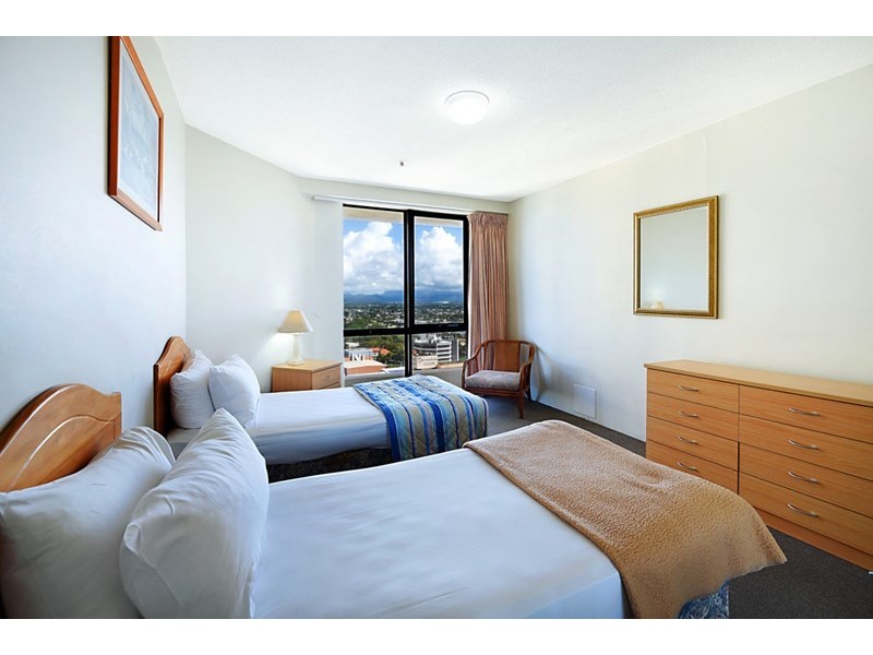 11 Hanlan Street, Surfers Paradise QLD 4217