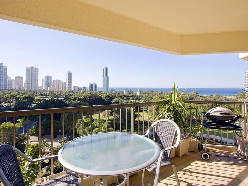 Main Beach QLD 4217