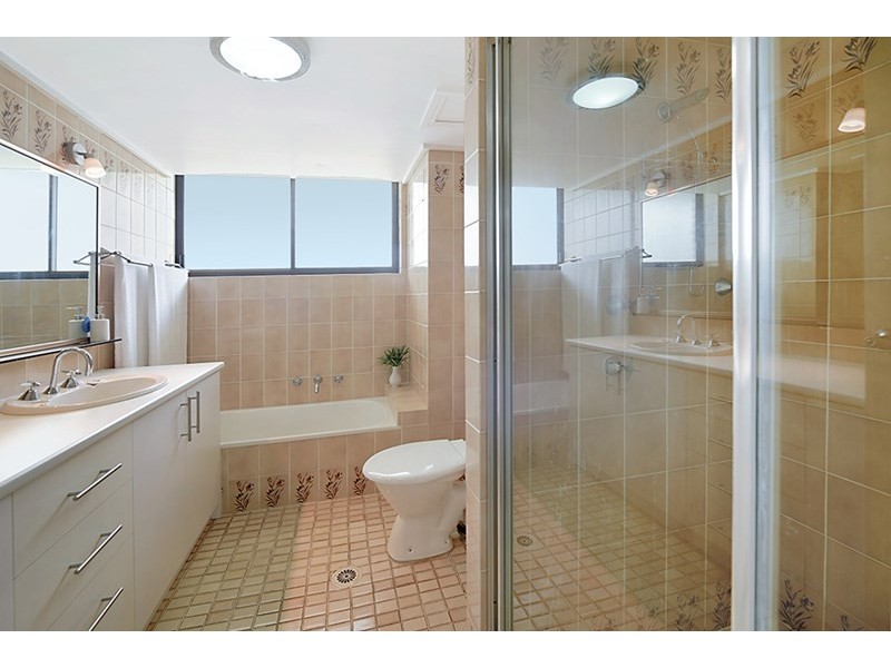 14E/80 The Esplanade, Surfers Paradise QLD 4217