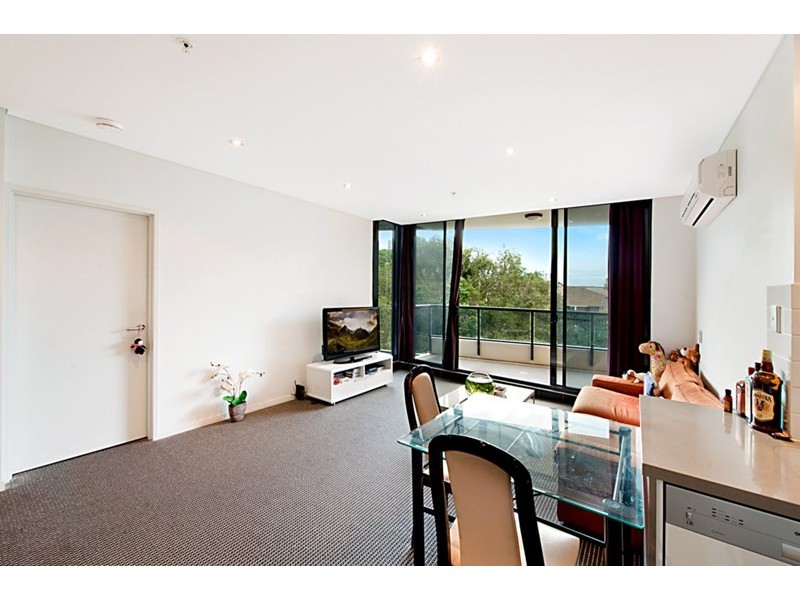 2 Aqua Street, Southport QLD 4215