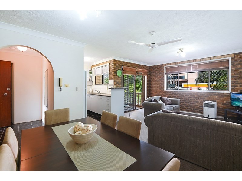 8 ‘Genoa Lodge’ 6 Genoa Street, Surfers Paradise QLD 4217