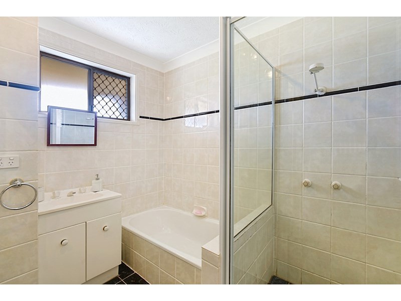 8 ‘Genoa Lodge’ 6 Genoa Street, Surfers Paradise QLD 4217