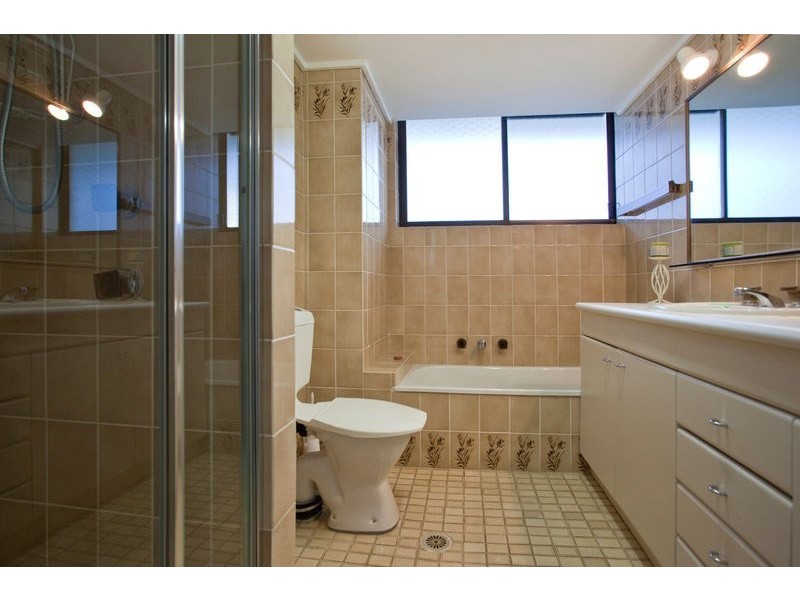 80 The Esplanade, Surfers Paradise QLD 4217