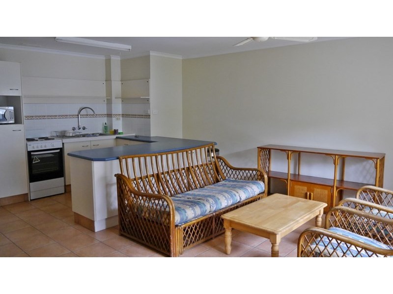 20 Genoa Street, Surfers Paradise QLD 4217