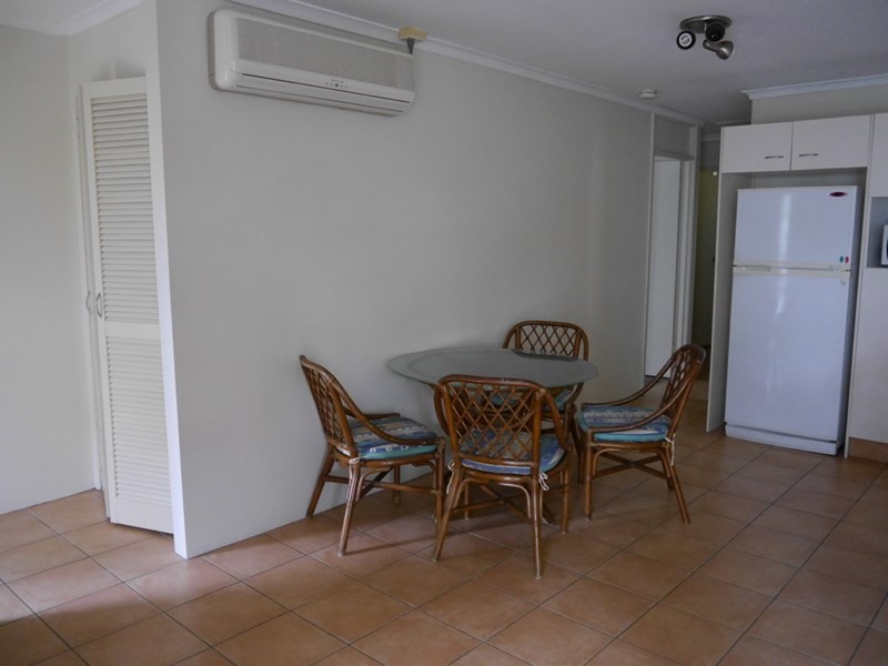 20 Genoa Street, Surfers Paradise QLD 4217