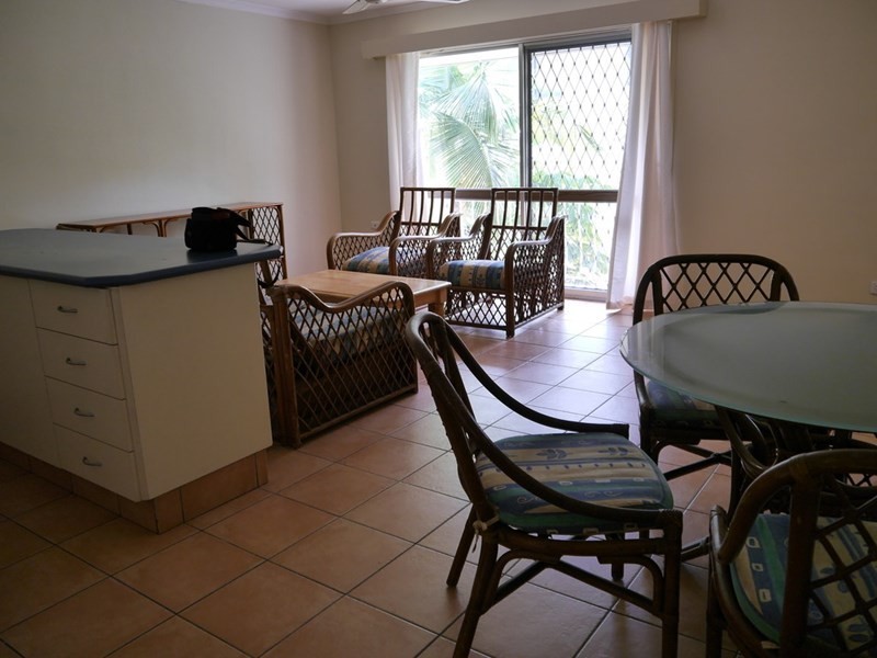 20 Genoa Street, Surfers Paradise QLD 4217