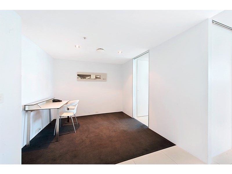 9 Hamilton Avenue, Surfers Paradise QLD 4217