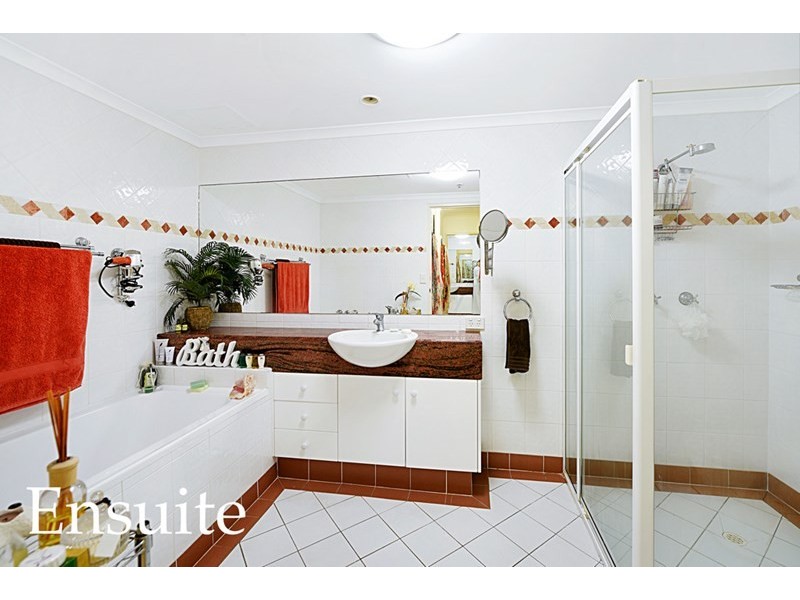 59 Pacific Street, Main Beach QLD 4217