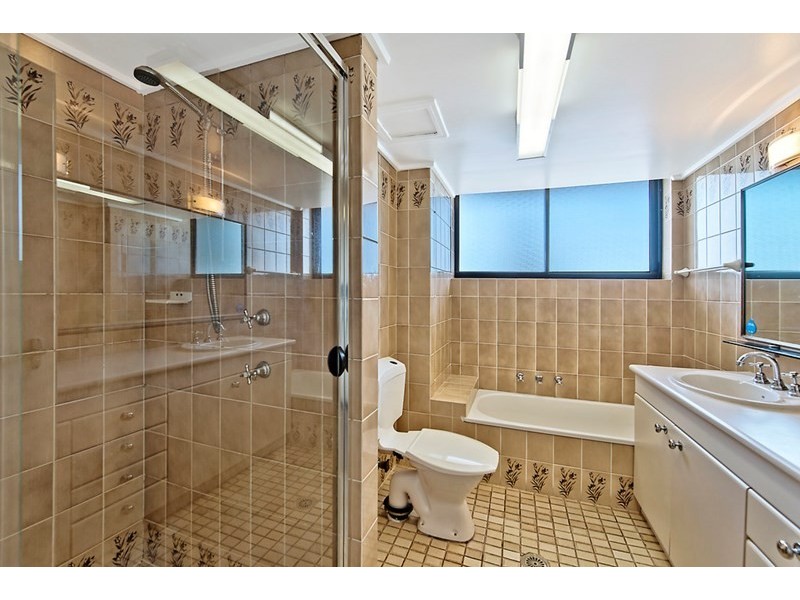 80 The Esplanade, Surfers Paradise QLD 4217