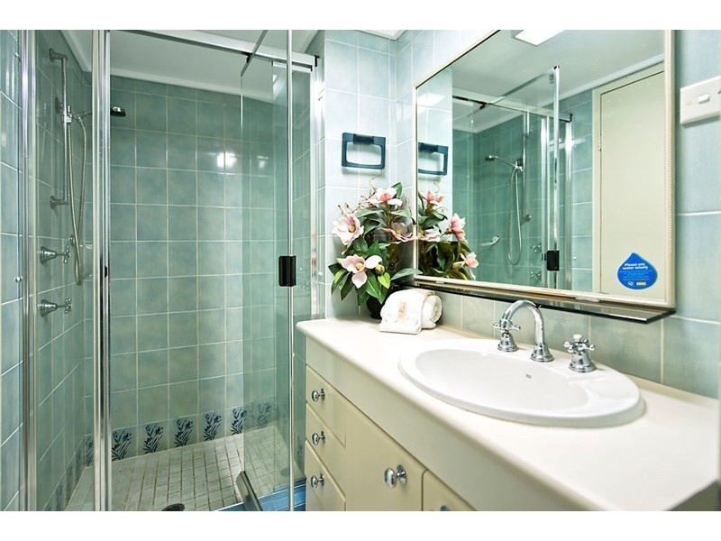 80 The Esplanade, Surfers Paradise QLD 4217