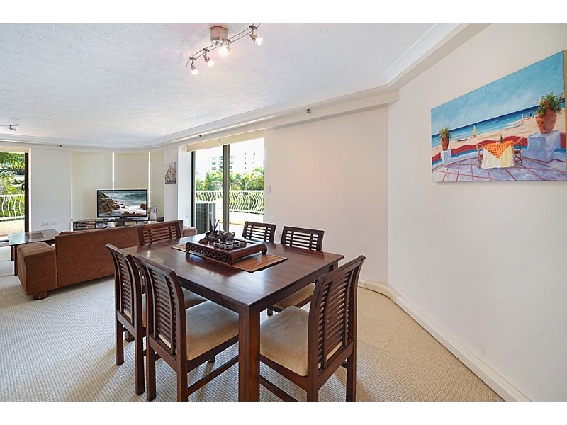 2B/30 Laycock Street, Surfers Paradise QLD 4217