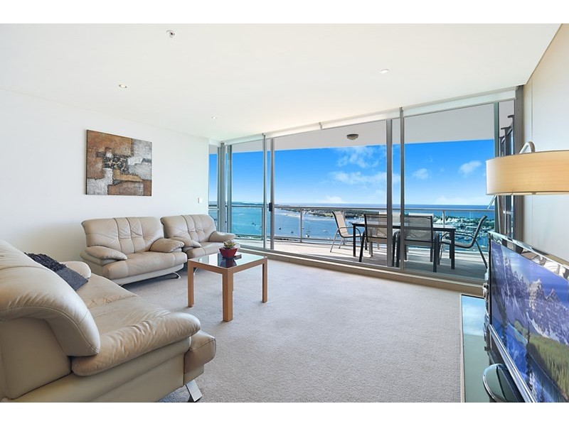 1 Como Crescent, Southport QLD 4215