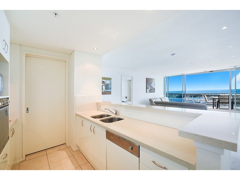 1 Como Crescent, Southport QLD 4215