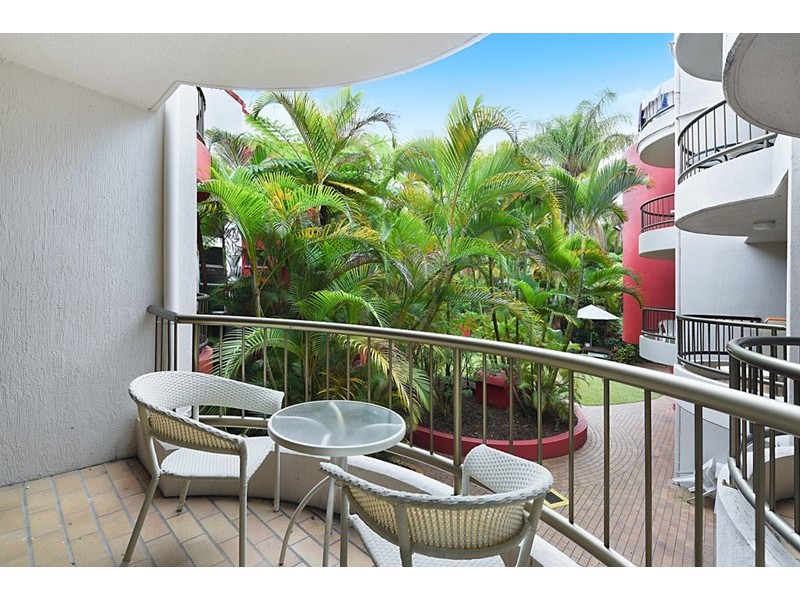 37 Enderley Avenue, Surfers Paradise QLD 4217