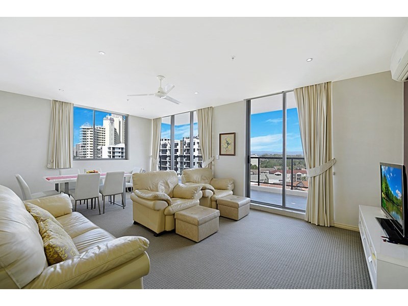 1013/3 Como Crescent, Southport QLD 4215