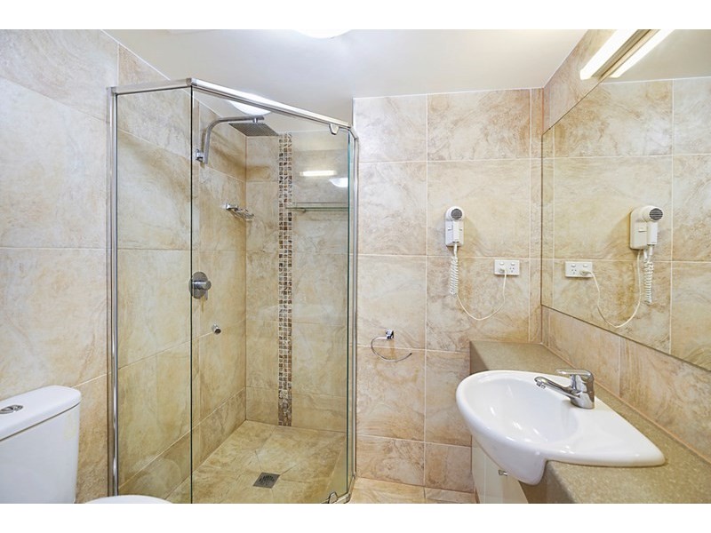 46 Pacific Street, Main Beach QLD 4217