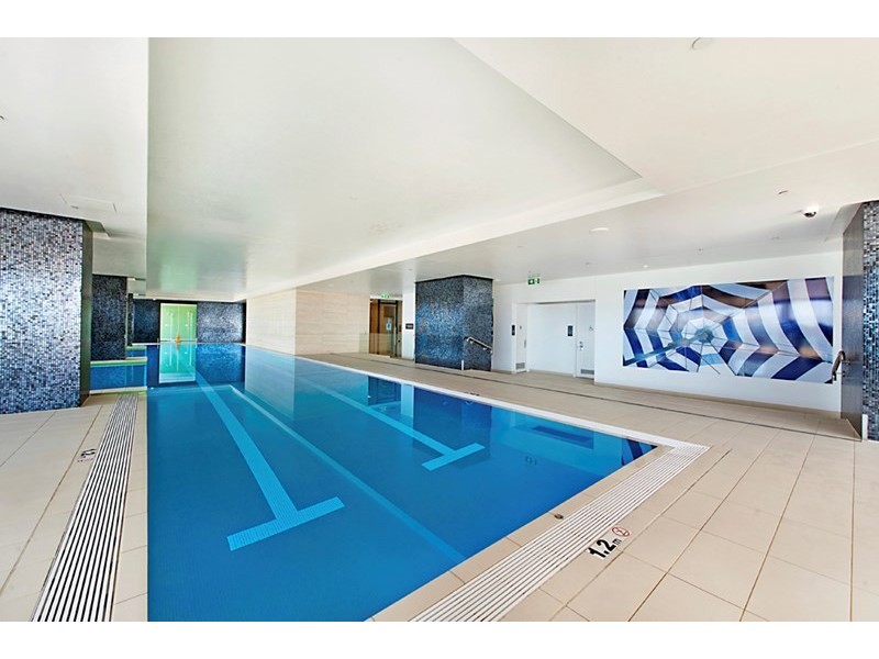 805/4 The Esplanade, Surfers Paradise QLD 4217