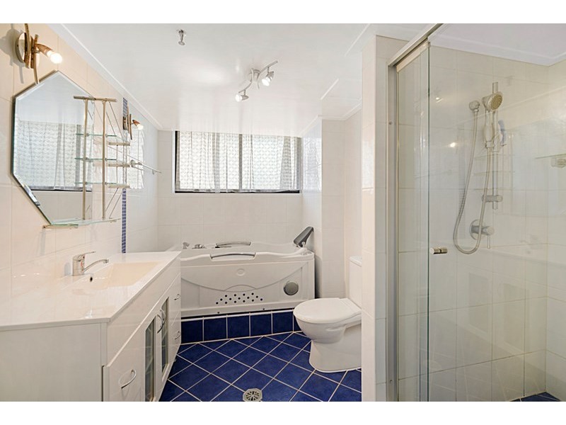 4/80 The Esplanade, Surfers Paradise QLD 4217