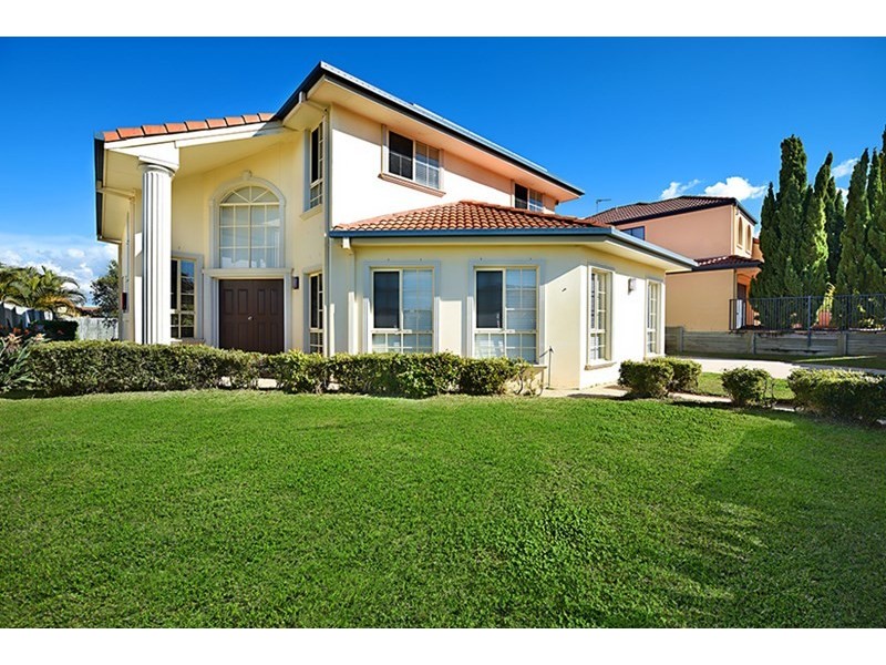 4 Magenta Drive, Varsity Lakes QLD 4227