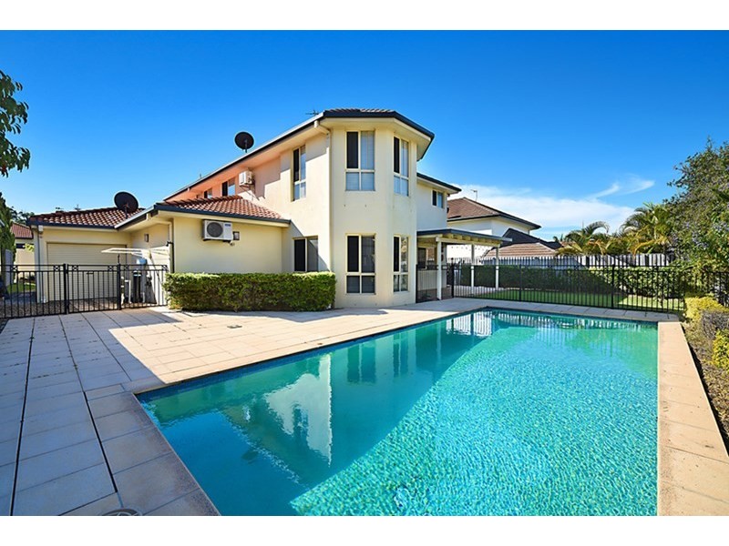 4 Magenta Drive, Varsity Lakes QLD 4227