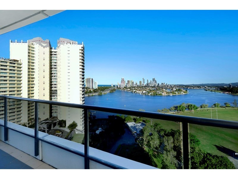 2 Aqua Street, Southport QLD 4215