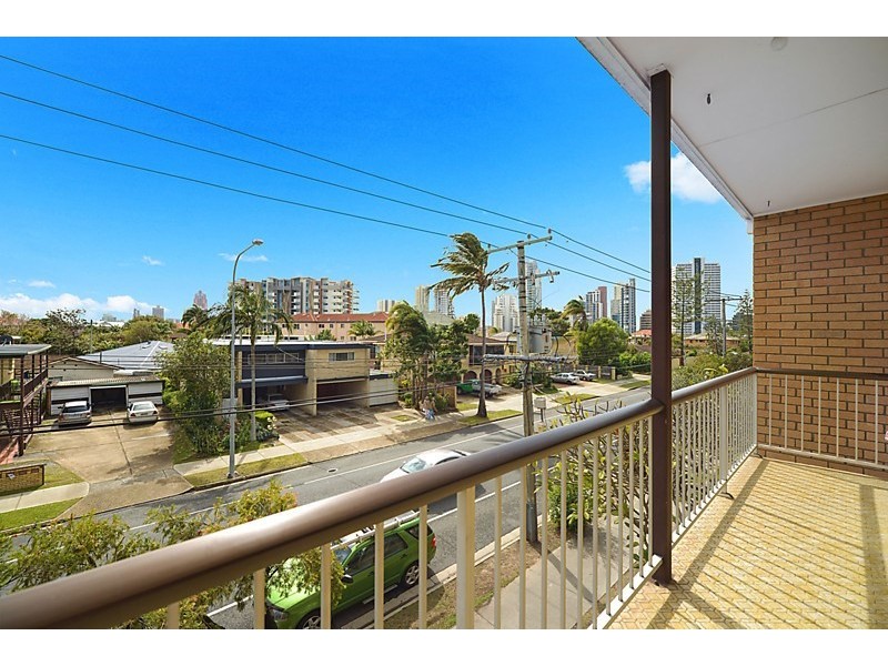 7/26 Thomas Drive, Chevron Island QLD 4217