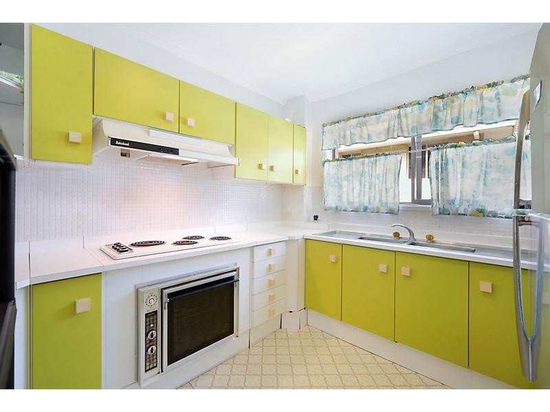 7/26 Thomas Drive, Chevron Island QLD 4217