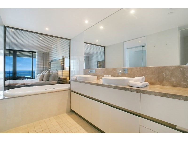 4 The Esplanade, Surfers Paradise QLD 4217