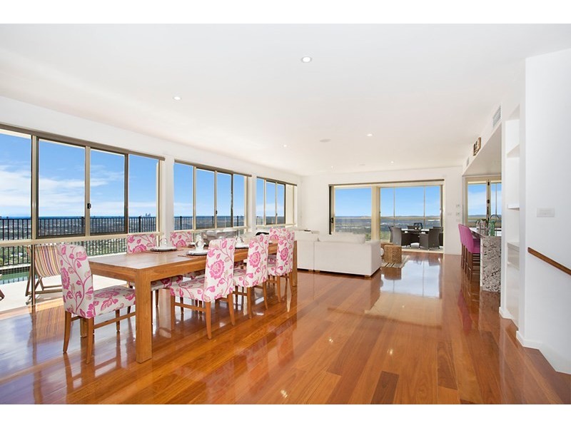 26 Chevron Rise, Highland Park QLD 4211