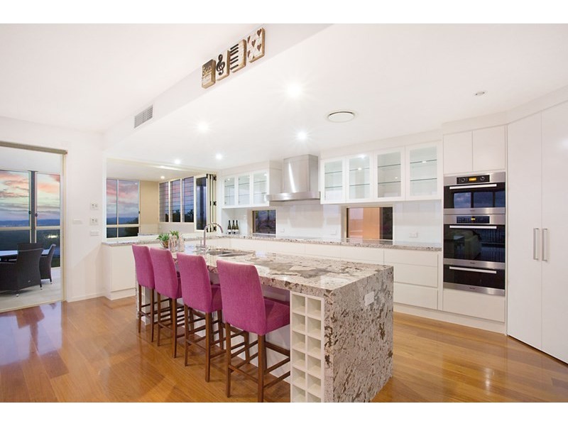 26 Chevron Rise, Highland Park QLD 4211