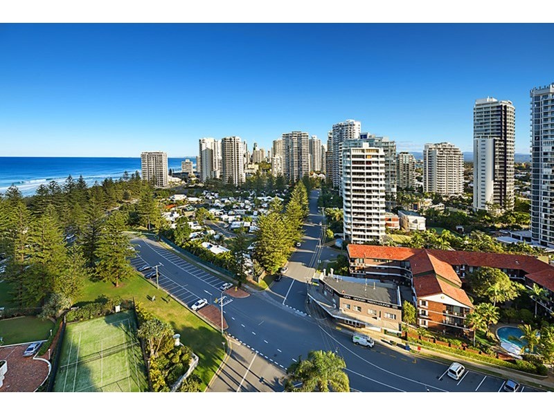 3 Cunningham Avenue, Main Beach QLD 4217