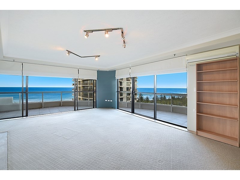 3 Cunningham Avenue, Main Beach QLD 4217