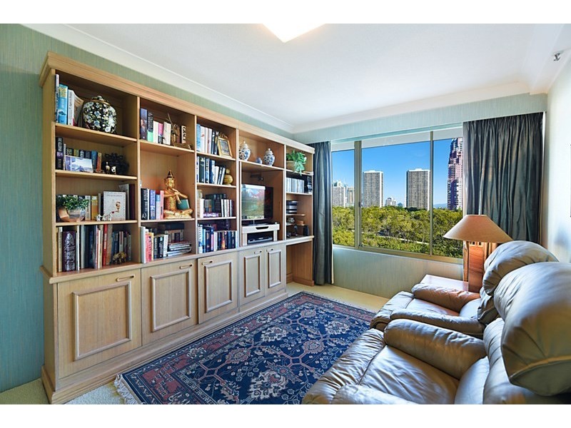 1 Serisier Avenue, Main Beach QLD 4217