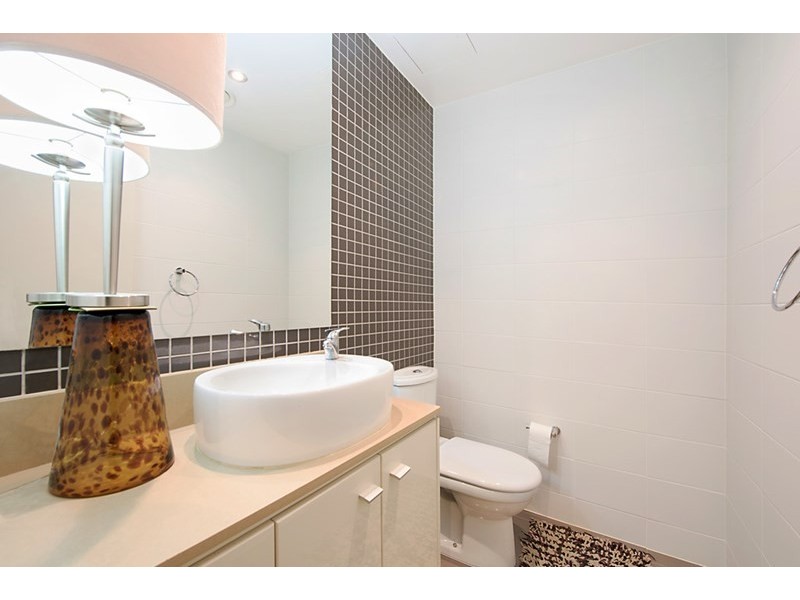 1 Aqua Street, Southport QLD 4215