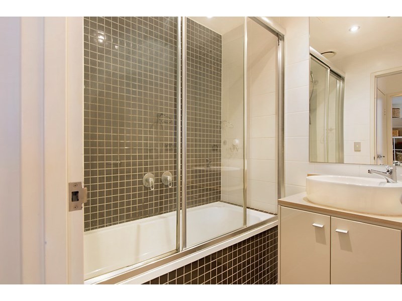 1 Aqua Street, Southport QLD 4215