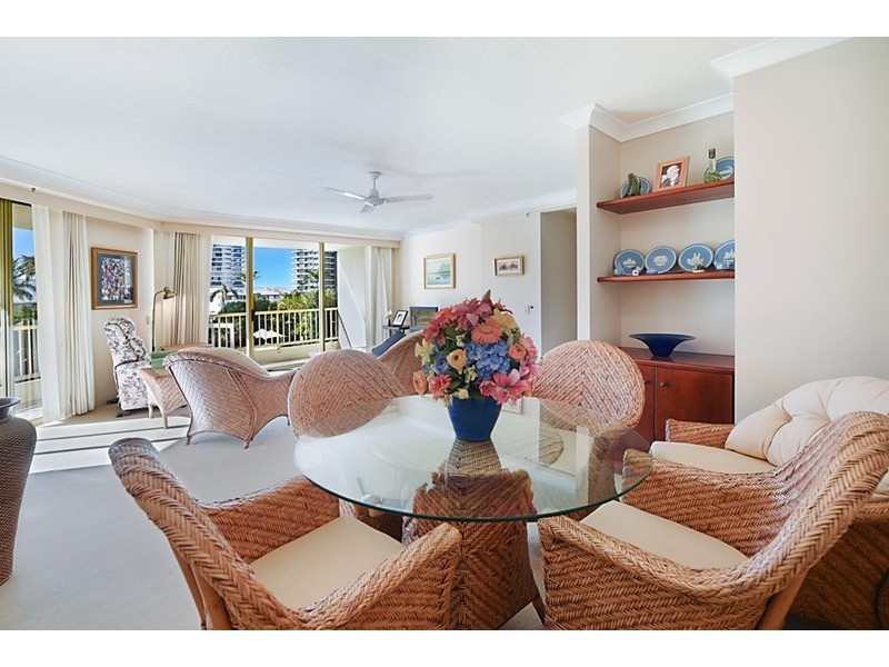 32/1 Serisier Avenue, Main Beach QLD 4217