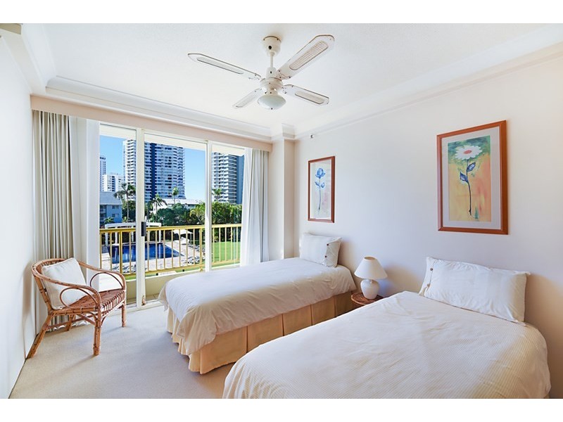 32/1 Serisier Avenue, Main Beach QLD 4217