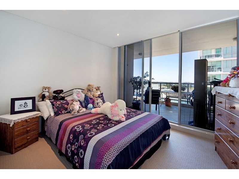 3 Como Crescent, Southport QLD 4215