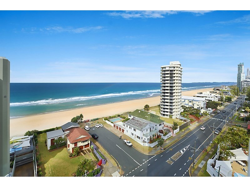 5 Woodroffe Avenue, Main Beach QLD 4217