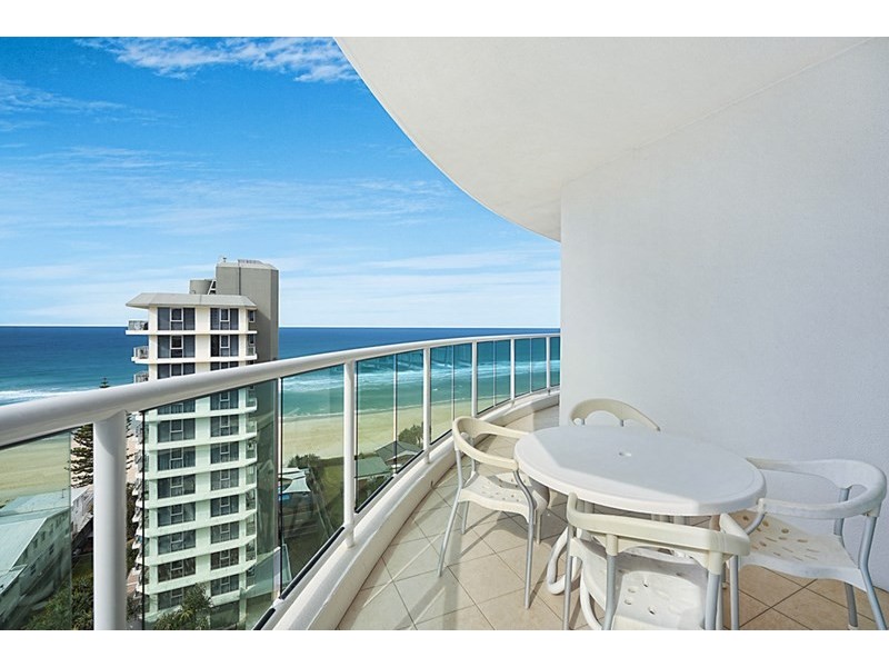 5 Woodroffe Avenue, Main Beach QLD 4217