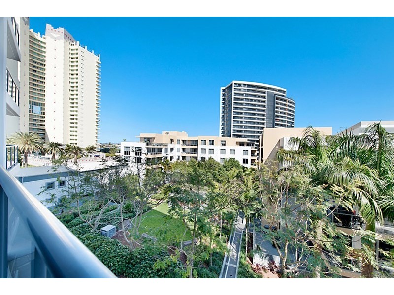 1 Aqua Street, Southport QLD 4215