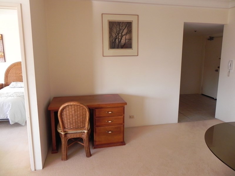 2 Admiralty Drive, Surfers Paradise QLD 4217